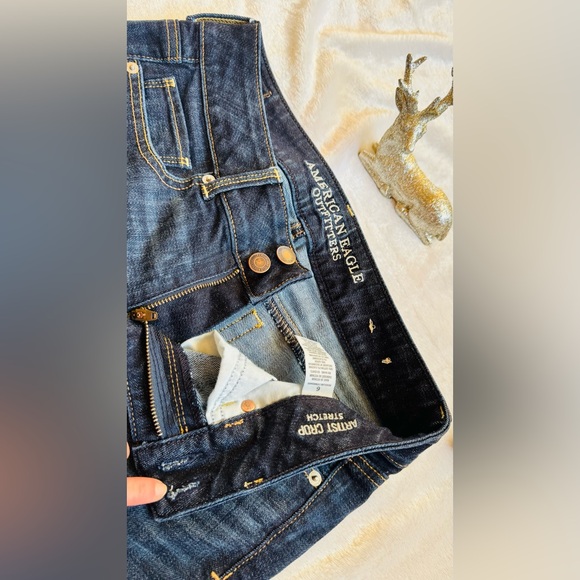 American Eagle Outfitters Dark Blue Jeans - Picture 2 of 5